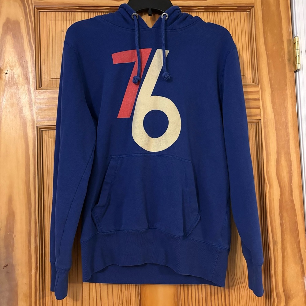 Used men’s ‘47 Philadelphia 76ers hoodie